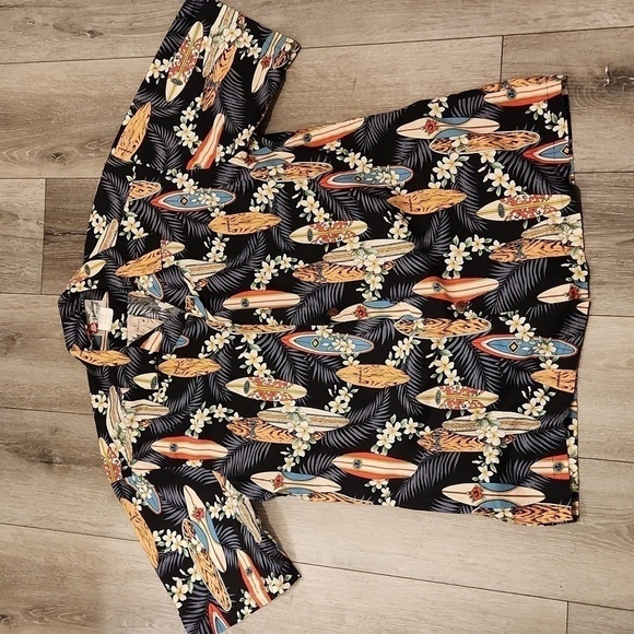 The Hawaiian Original Button Up Shirt - Picture 1 of 5
